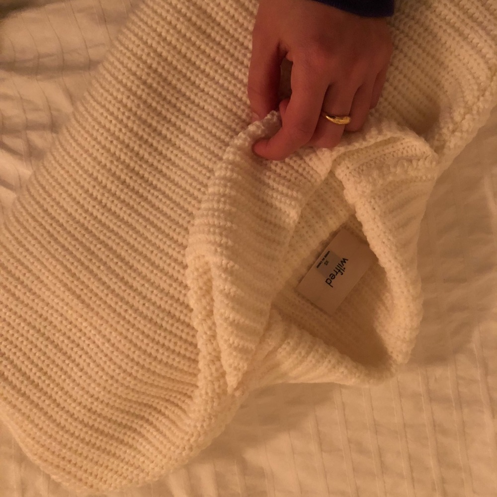 Women's White Turtleneck Sweater - Picture 4 of 4